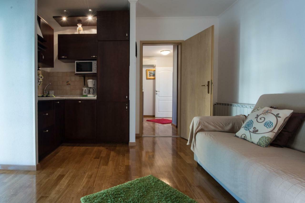 Apartments Tamara 乌马格 外观 照片